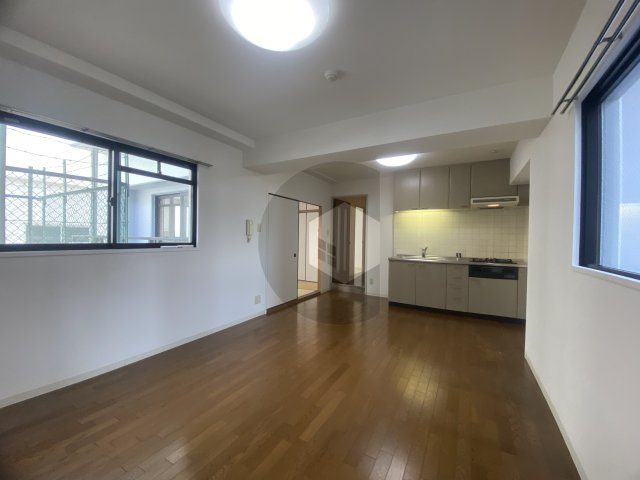 ルルド今米の居間・リビング