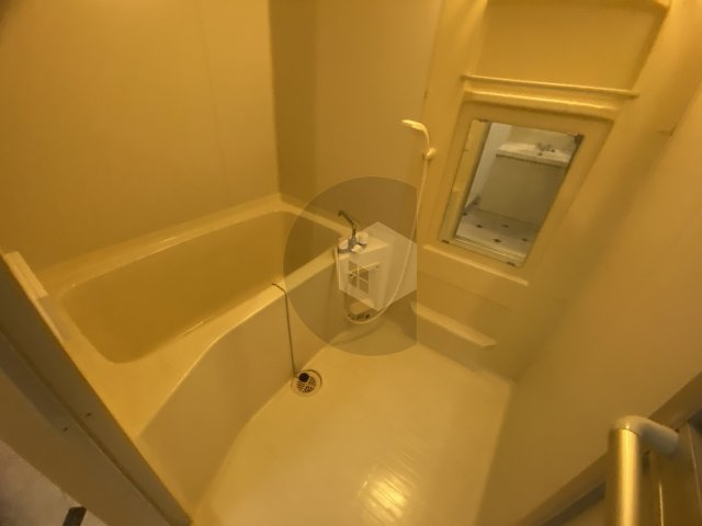 ルルド今米の浴室