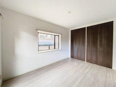 【洋室】 | 宮崎台オークビレッジＤ館 | ※同建物ほかのお部屋の写真です。