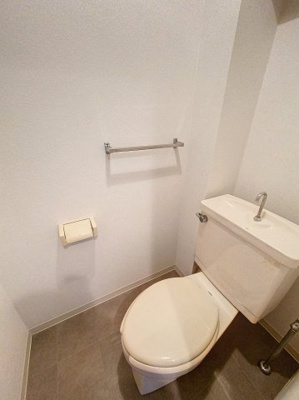 【トイレ】 | 宮崎台オークビレッジＤ館 | ※同建物ほかのお部屋の写真です。