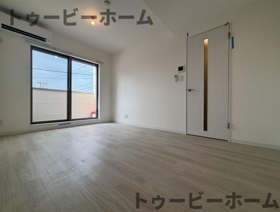 ジーメゾン狭山富士見リュミエールの居間・リビング|ゆったり過ごせる居間です