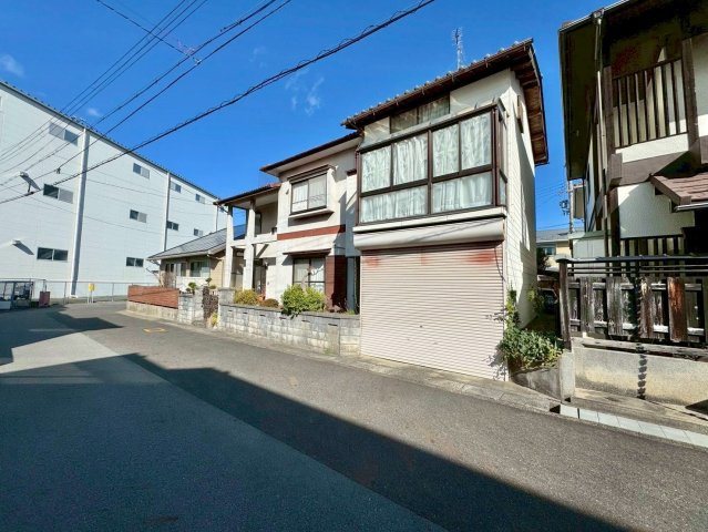 守山市吉身5丁目　建築条件無し売土地の外観|コンビニやスーパーなどお買い物施設が徒歩圏内に揃っており、快適に生活のできる環境が整っています。