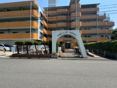 【外観】 | ふぁみーゆ堺 | 大阪メトロ御堂筋線「北花田」駅まで徒歩１５分！毎日の通勤や通学に便利ですよ！