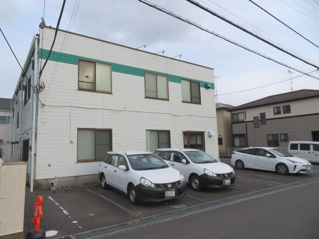 さいたま市見沼区深作２丁目の店舗事務所|敷地内複数台駐車スペース有