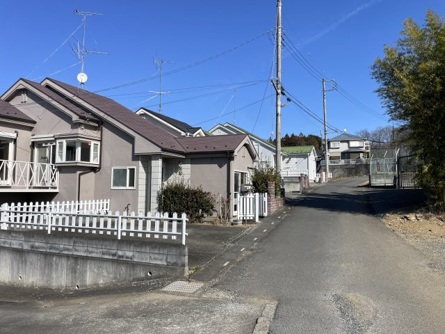 【前面道路含む現地写真】 | 比企郡嵐山町廣野　中古戸建