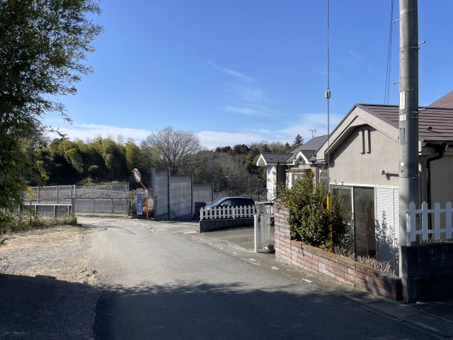 【前面道路含む現地写真】 | 比企郡嵐山町廣野　中古戸建