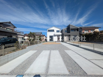 【駐車場】 | 磐田市福田 2期 新築一戸建て 1号棟 | 9台駐車可能です