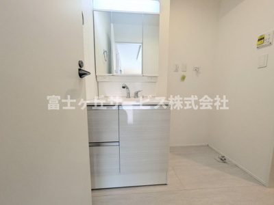 【独立洗面台】 | 磐田市福田 2期 新築一戸建て 2号棟 | 独立洗面台です