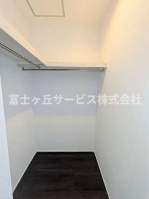 【収納】 | 磐田市福田 2期 新築一戸建て 2号棟 | ウォークインクローゼットです