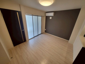 【居間・リビング】 | ※同タイプの写真となります。