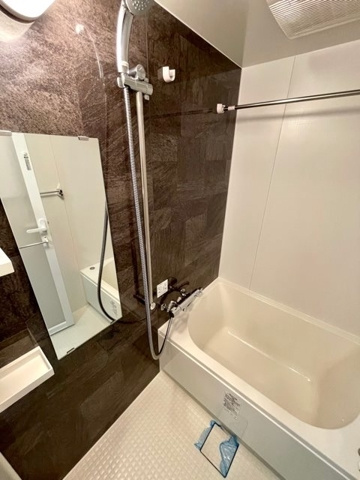 新品家具付きマンション方南6(KaGood東京)の浴室