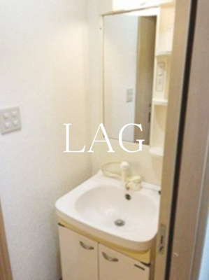 【洗面所】 | 鶴沢コーポＢ号棟 | 洗面台です。