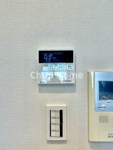 フェルクルールプレスト三ノ輪駅前の発電・温水設備|【給湯リモコン】外での一日を忘れさせてくれるオートバス機能でお好みの湯量・温度に調整された浴槽。