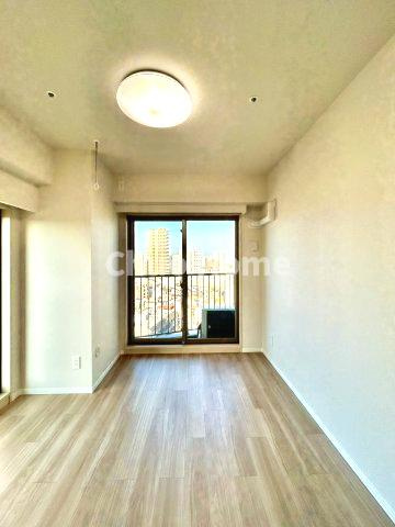 フェルクルールプレスト三ノ輪駅前の寝室|【寝室】心と体をゆったりと安らげる主寝室。寝室のゆとりが大きい分だけ、暮らしの安らぎは深まります。一日の疲れを癒すだけでなく、ご夫婦の親密な語らいを紡ぎ出します