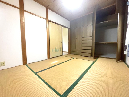 高島市新旭町太田中古戸建の和室|2階和室