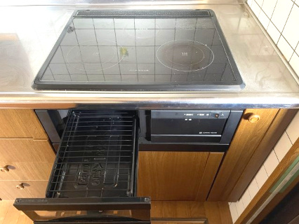 高島市新旭町太田中古戸建のキッチン|IHクッキングヒーター