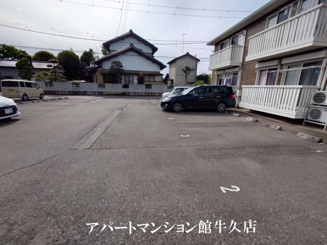 グランドメゾンＡの駐車場