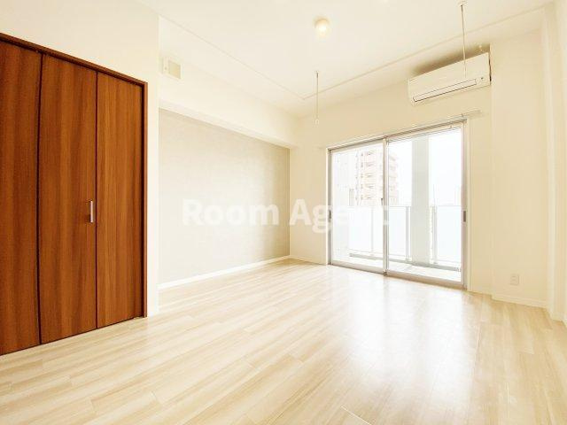 ルーエ本山の居間・リビング