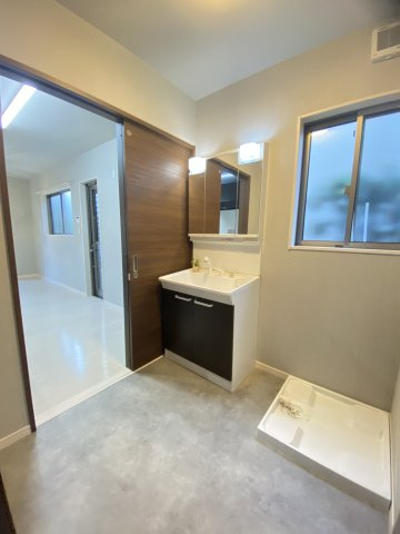 【独立洗面台】 | 東区花立５丁目