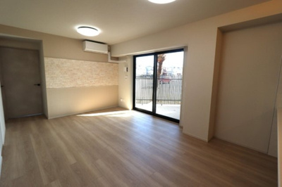 【居間・リビング】 | プライム フォレスト 百合ケ丘 | リビング全景（エアコン付）