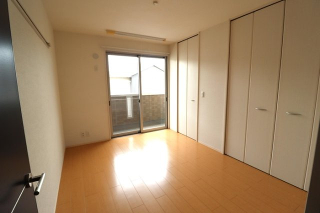 Belle Fleur Hitachino(ﾍﾞﾙ ﾌﾙｰﾙ ﾋﾀﾁﾉ)の洋室|南側洋室