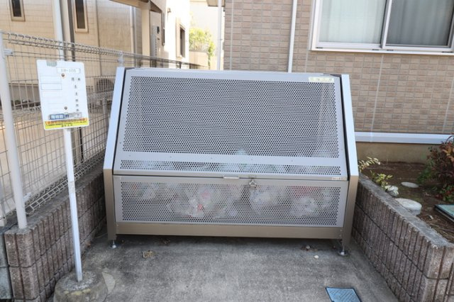 Belle Fleur Hitachino(ﾍﾞﾙ ﾌﾙｰﾙ ﾋﾀﾁﾉ)のその他共用部分|ゴミストッカー