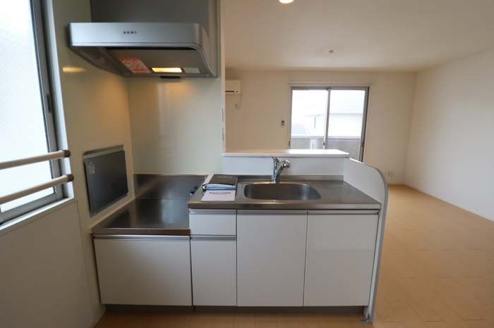 Belle Fleur Hitachino(ﾍﾞﾙ ﾌﾙｰﾙ ﾋﾀﾁﾉ)のキッチン|対面カウンターキッチン（浄水器付き）