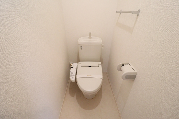 Belle Fleur Hitachino(ﾍﾞﾙ ﾌﾙｰﾙ ﾋﾀﾁﾉ)のトイレ|もちろん温水洗浄暖房便座です