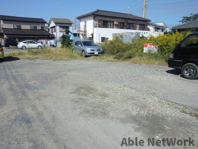 メゾネート鹿島の駐車場