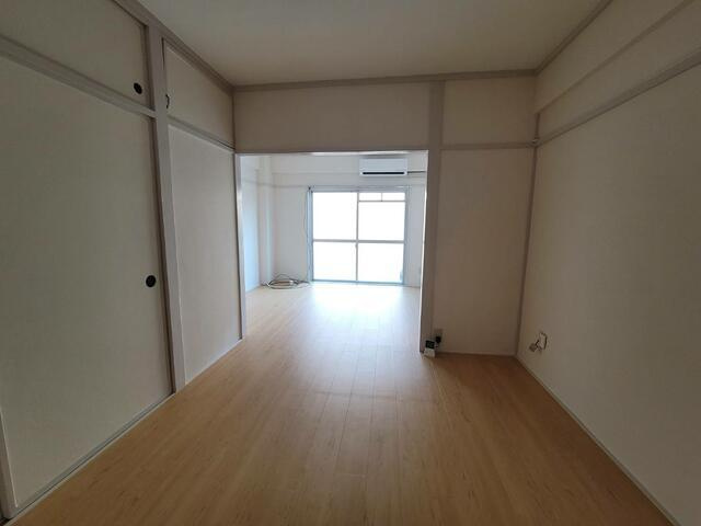 山惣マンションの居間・リビング