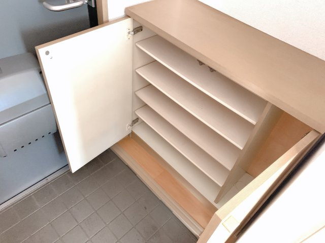ミズキハイツのその他|シューズボックスも収納豊富です◎