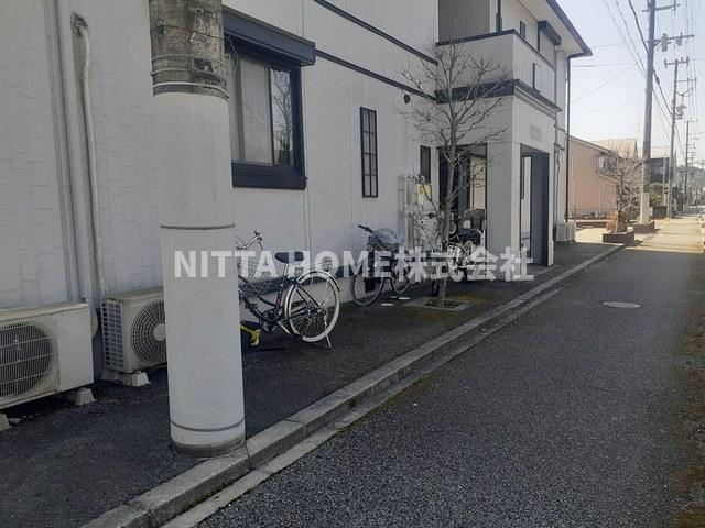 ミズキハイツの駐車場|敷地内に駐車場があります◎