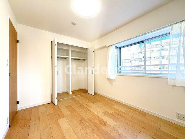 グラン・ドムール五反野の洋室|ドキドキの新生活も、安心してスタート。ぴったりの住まいを見つけませんか？クランディアが一緒に住まい選びをサポートします‼　まずは、お気軽にお問合せください　＃クランディア