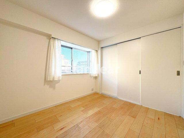 グラン・ドムール五反野の洋室|ドキドキの新生活も、安心してスタート。ぴったりの住まいを見つけませんか？クランディアが一緒に住まい選びをサポートします‼　まずは、お気軽にお問合せください　＃クランディア