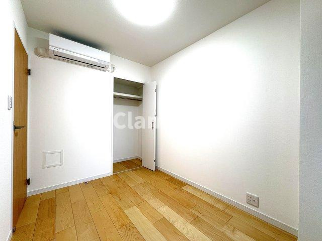 グラン・ドムール五反野の洋室|ドキドキの新生活も、安心してスタート。ぴったりの住まいを見つけませんか？クランディアが一緒に住まい選びをサポートします‼　まずは、お気軽にお問合せください　＃クランディア