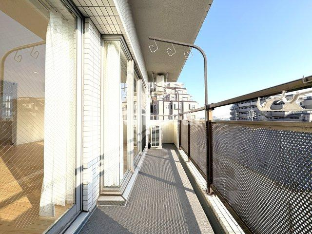 グラン・ドムール五反野のバルコニー|ドキドキの新生活も、安心してスタート。ぴったりの住まいを見つけませんか？クランディアが一緒に住まい選びをサポートします‼　まずは、お気軽にお問合せください　＃クランディア