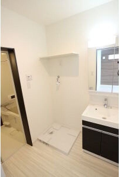 REGALEST千里丘 都の洗面所|完全同一仕様