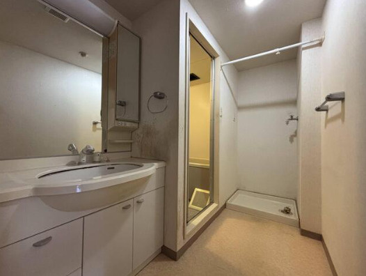 グランコート三島　中央区三島町の独立洗面台