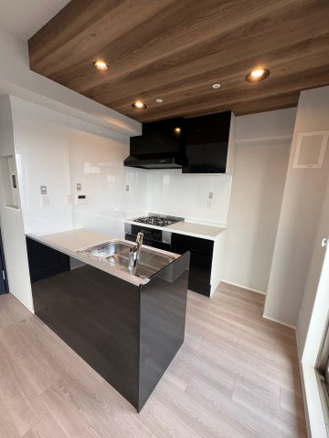 ライジングプレイス浅草弐番館