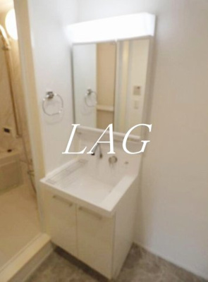 【洗面所】 | グランヴィラ | 独立洗面台です。