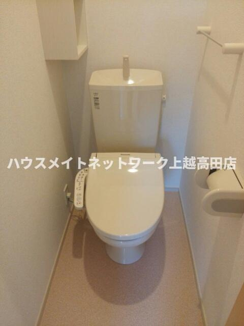 アウローラⅢのトイレ|温水洗浄暖房便座