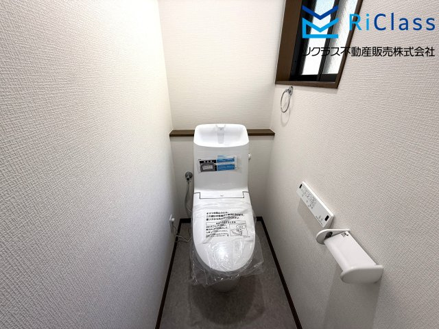 中古戸建　神戸市北区北五葉5丁目16のトイレ|2階のトイレです