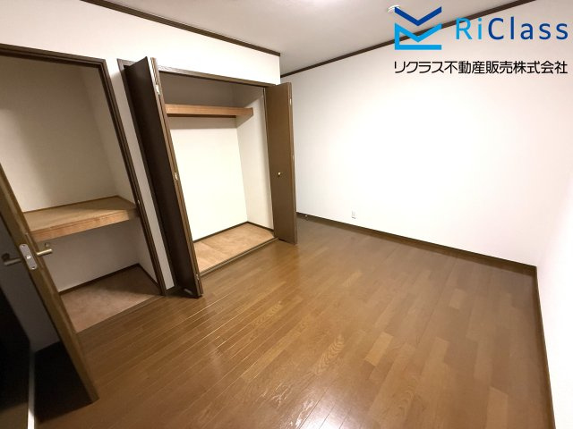 中古戸建　神戸市北区北五葉5丁目16の洋室|使い勝手のいい洋室です