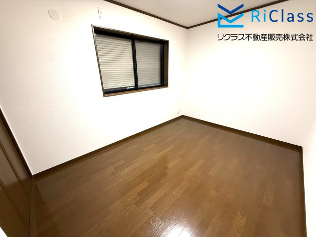 中古戸建　神戸市北区北五葉5丁目16の洋室|使い勝手のいい洋室です