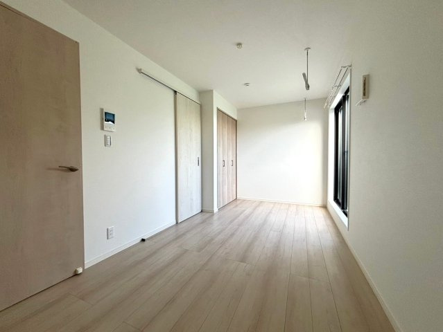 リアル北久里浜パークテラスⅠの洋室|新築時の写真です