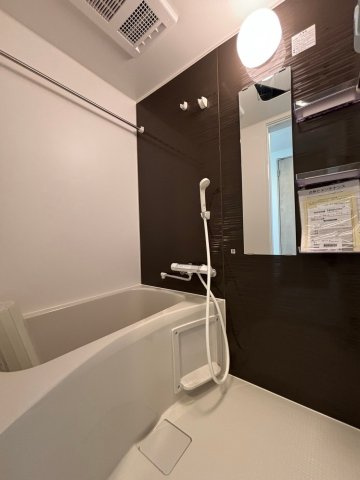 リアル北久里浜パークテラスⅠの浴室|新築時の写真です