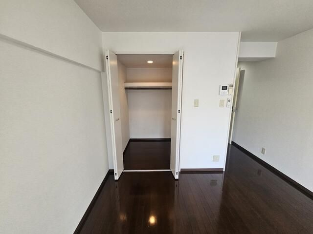 オーロラ三田の玄関