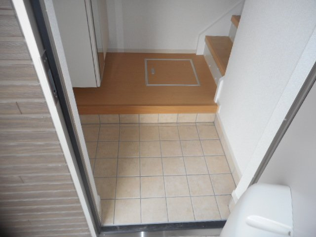 ピオニーガーデンの玄関