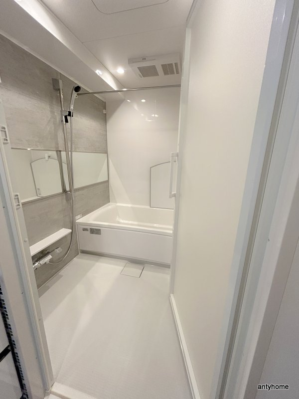 GLAM STELLA松屋町　仲介手数料無料の浴室