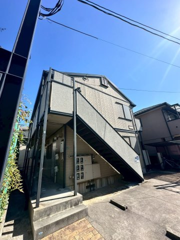 プラージュ本山の外観